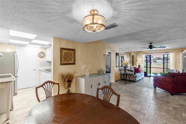 Foto del edificio - 4119 61st Ave Terrace W