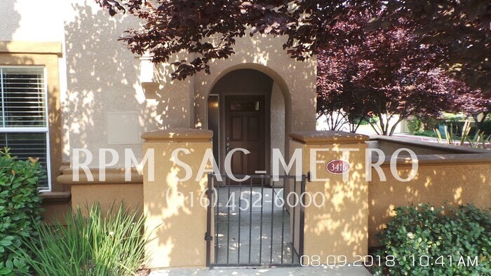 Primary Photo - 5350 Dunlay Dr
