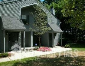 Building Photo - 507 Woodhaven Dr