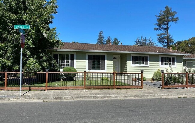 Building Photo - 707 Louisa Drive