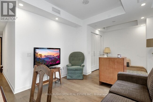 Photo du bâtiment - 340 Queen St