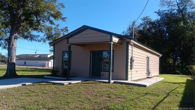 Building Photo - New Home 3/2 North LC
