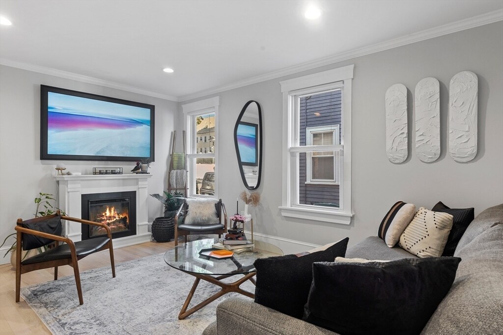 Foto principal - 57 Endicott St