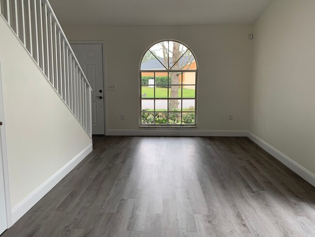 Foto del edificio - Convenient to the Polk Parkway off Lakelan...