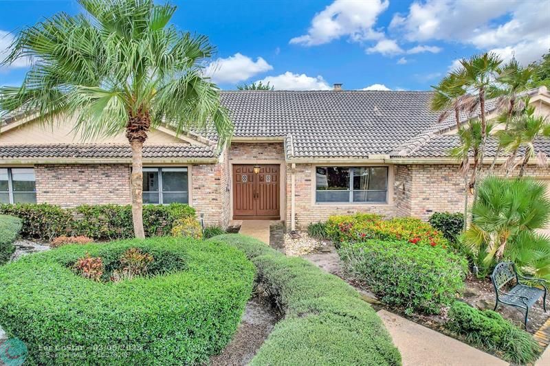 Foto principal - 7301 Corkwood Terrace