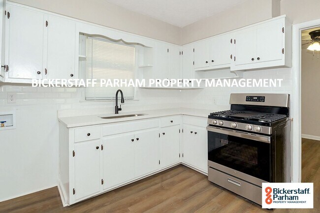Foto del edificio - Welcome to this charming 3-bedroom, 1-bath...