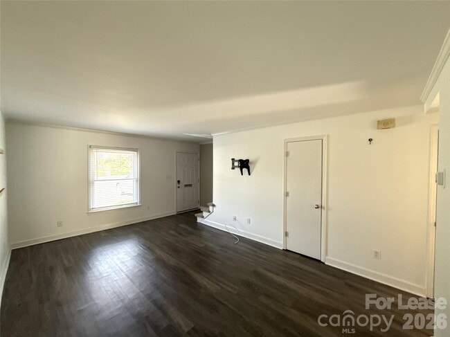 Building Photo - 3726 Park Rd