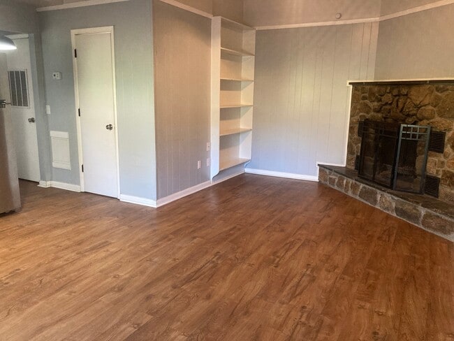 Building Photo - 959 Timberlake Dr