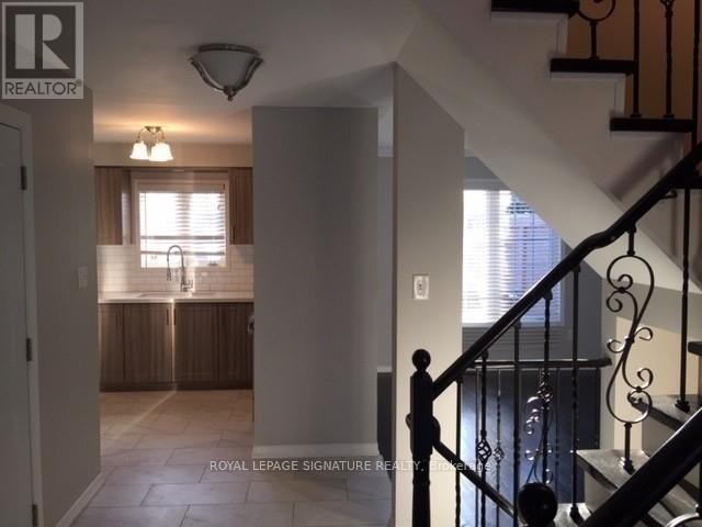 Building Photo - 7092 Walworth Ct
