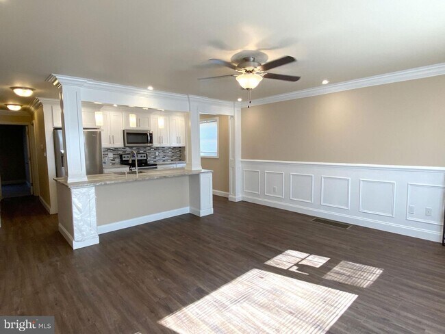 Foto del edificio - 1294 Cooper St