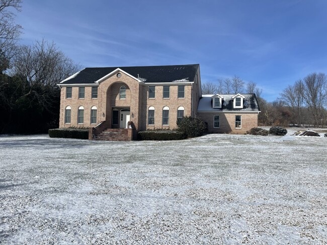 Building Photo - 28904 Ridge Rd