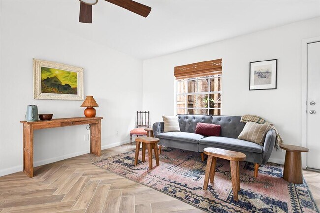 Foto del edificio - 1700 Houston St