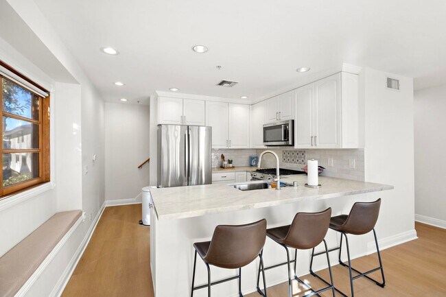 Foto del edificio - 416 Avenida Santa Barbara