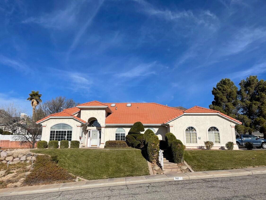 765 Saint James Ln, St UT 84790 House Rental in St UT