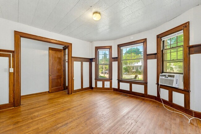 Foto del edificio - 6335 7th Ave