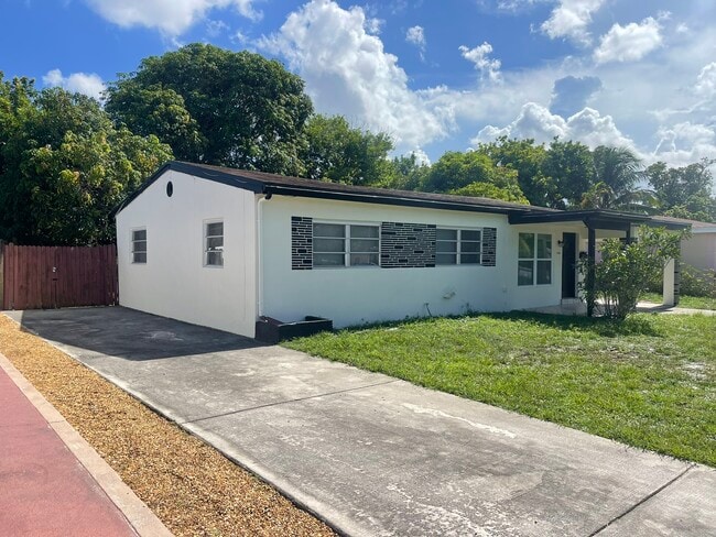 Building Photo - 1148 Arizona Ave