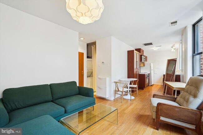 Foto del edificio - 1842 California St NW
