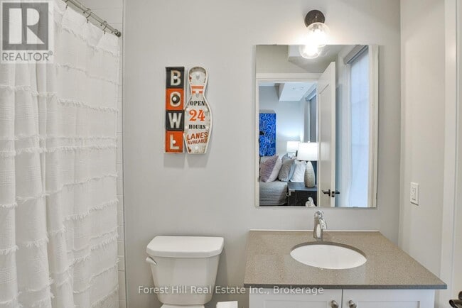 Building Photo - 2054 Peninsula Rd