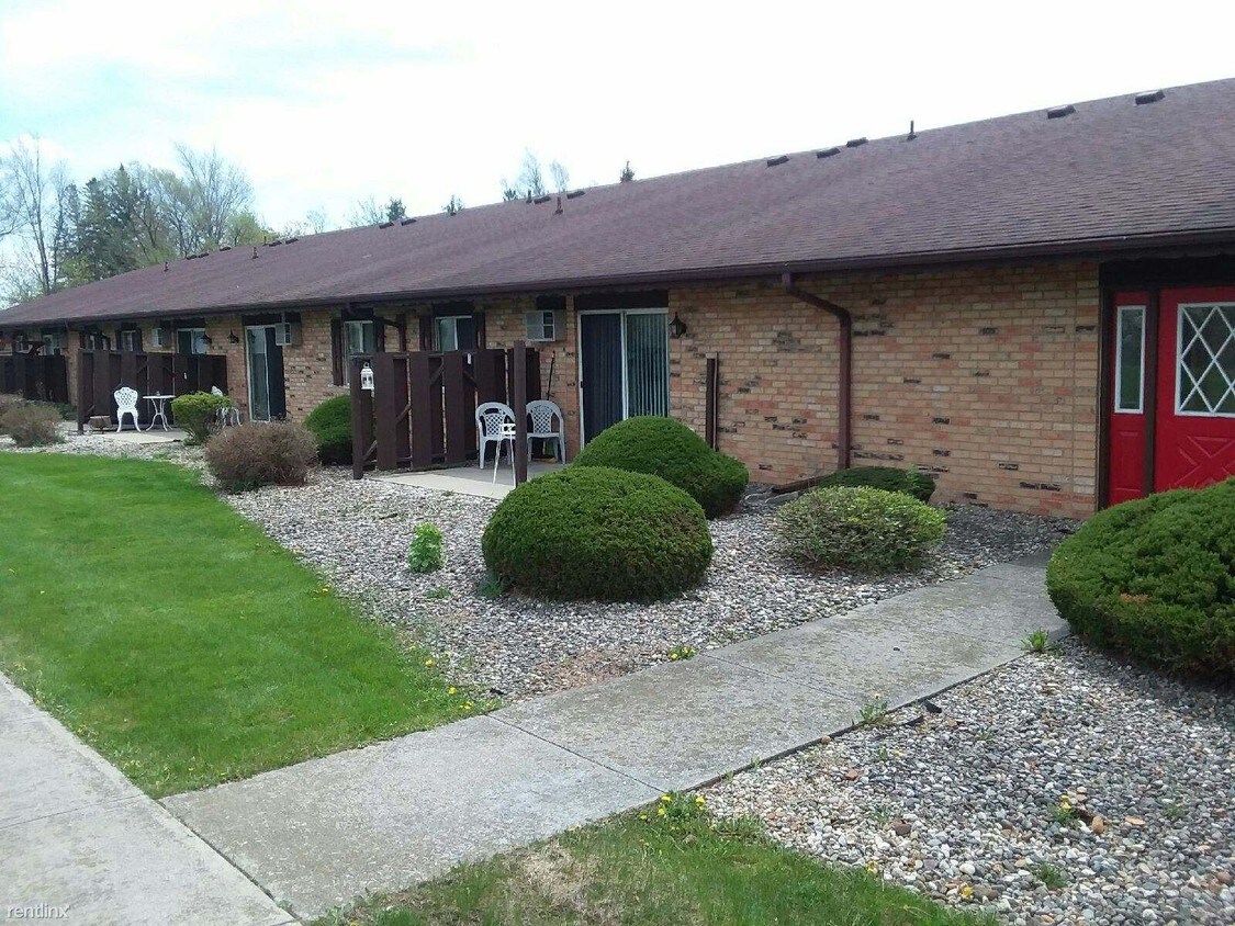 1 Br 1 Bath Caro Alpine South Apartments Apartment For Rent In Caro Mi Apartments Com
