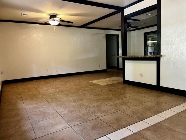 Building Photo - 29720 Shady Brook Ln