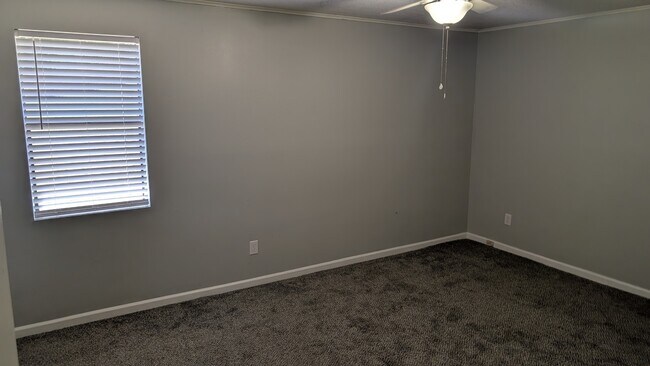 Foto del edificio - 335 Timberidge Dr