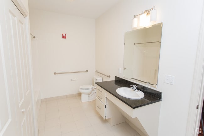 Interior Photo - Charlesbank Apartment Homes