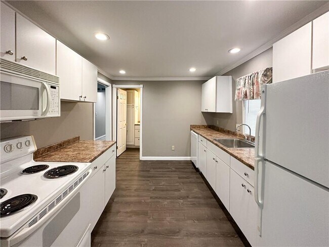 Foto del edificio - 12189 Shady Ave