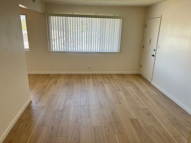 Foto del edificio - Maple 2