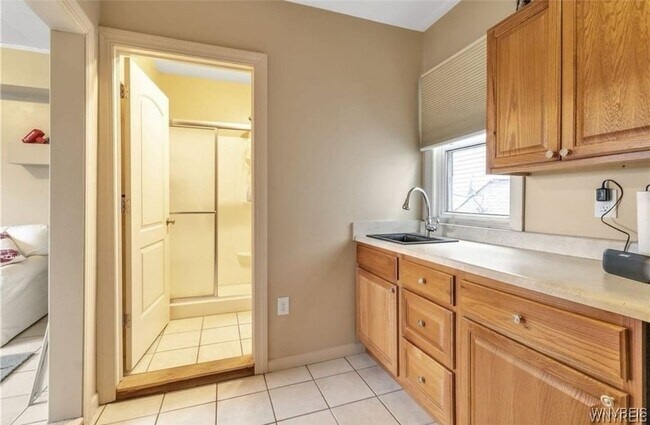 Foto del edificio - 2287 Niagara St
