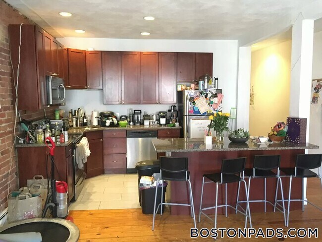 Foto del edificio - 610 Columbus Ave