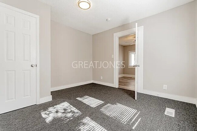 Foto del edificio - 512 Hampton Ave NW