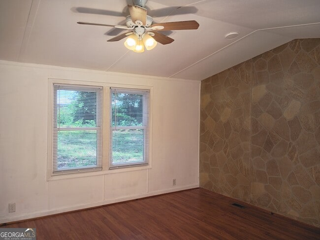 Building Photo - 3031 Hwy 29