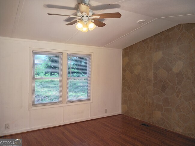Foto del edificio - 3031 Hwy 29