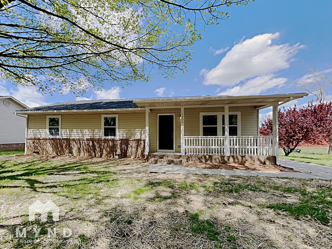 Foto principal - 1509 Whisnant St