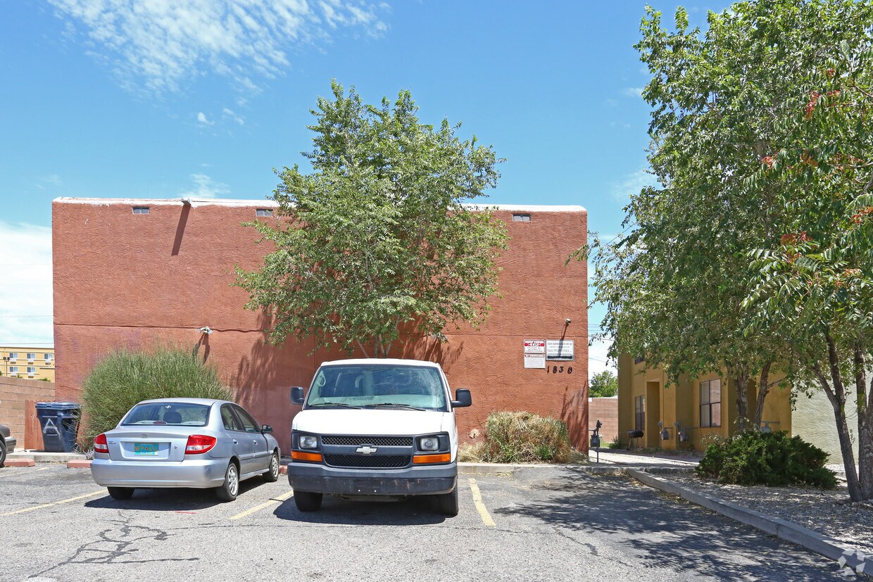 Foto principal - 1830-1832 Buena Vista Dr SE