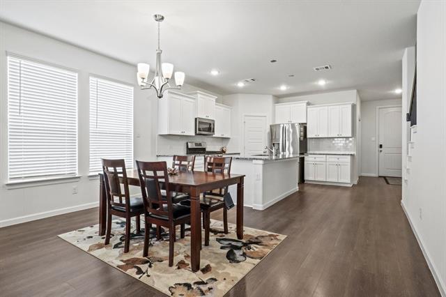 Foto del edificio - 5321 Waterview Ct