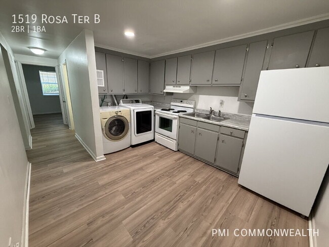 Foto del edificio - 1519 Rosa Terrace