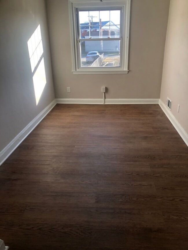 Foto del edificio - 3 Bedroom townhouse in Baltimore County Middlesex