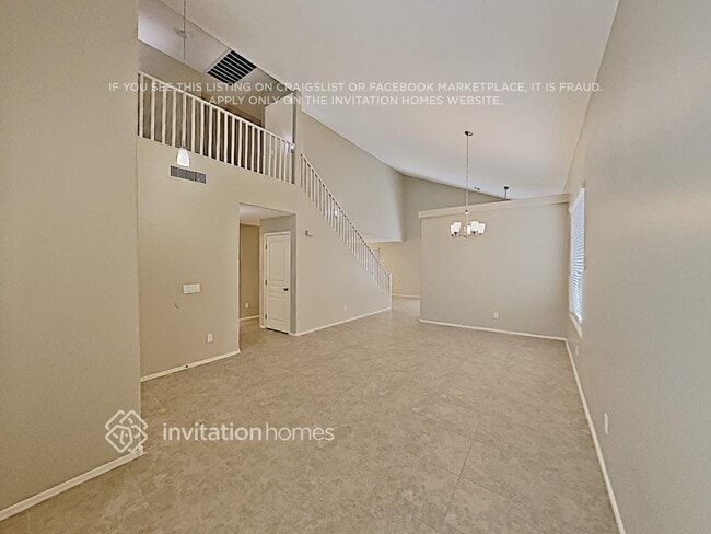 Building Photo - 2643 E Cowboy Cove Trail