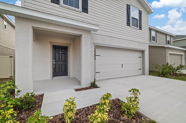 Building Photo - Newer Construction! 4 Beds/2.5 Baths!