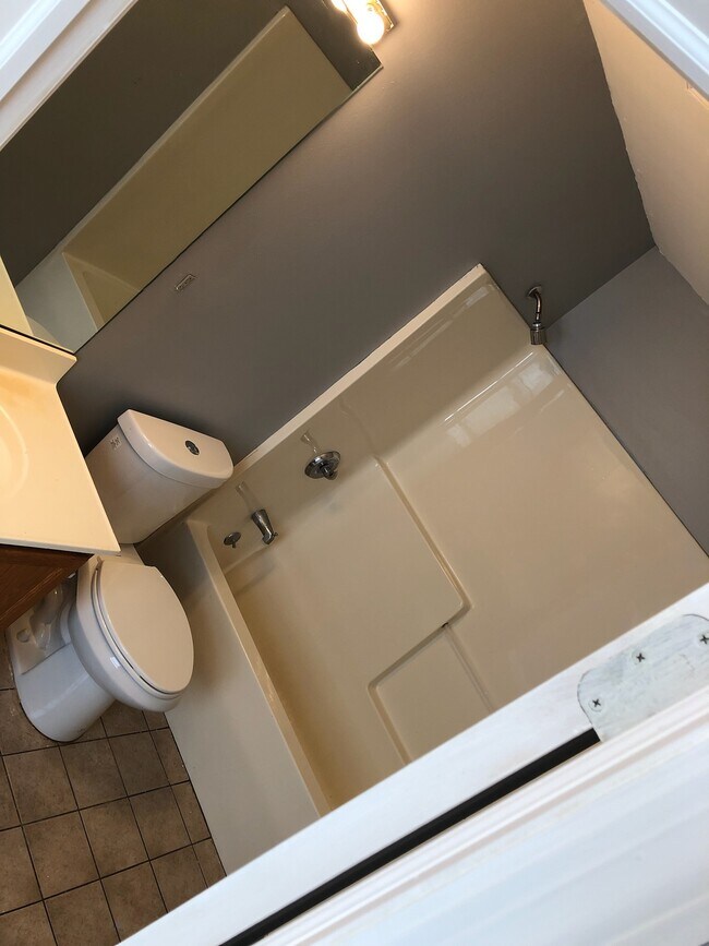 Bathroom - 160 Lawrence St