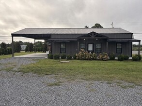 Building Photo - 516 CR 329