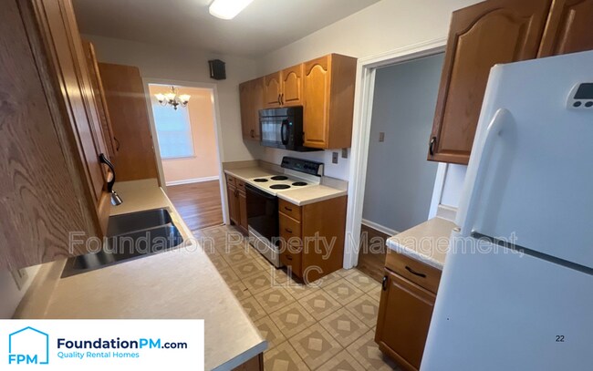 Building Photo - 4634 Amboy Rd