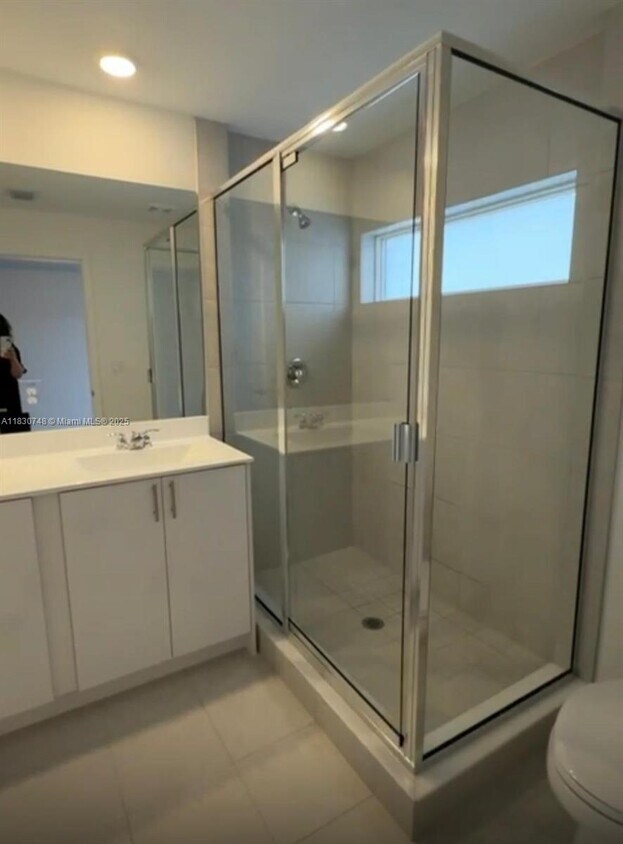 Foto principal - 5145 SW 37th St