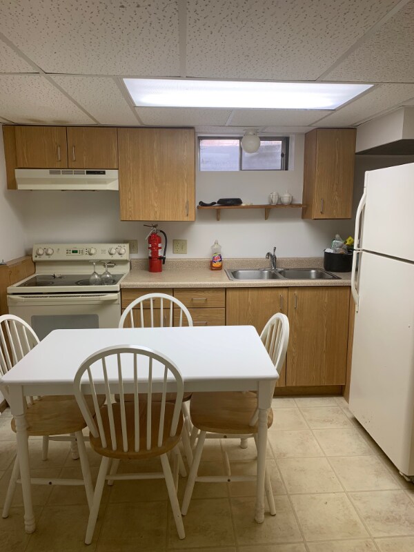 304 W Hempstead Ave Unit 5, Fairfield, IA 52556 Room for Rent in
