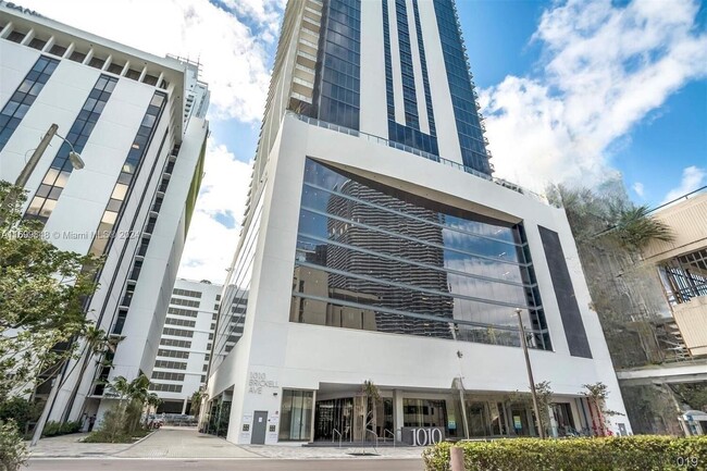 Foto del edificio - 1010 Brickell Ave