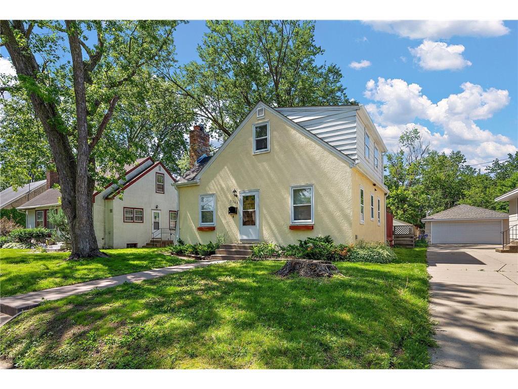 Primary Photo - 3362 Library Ln