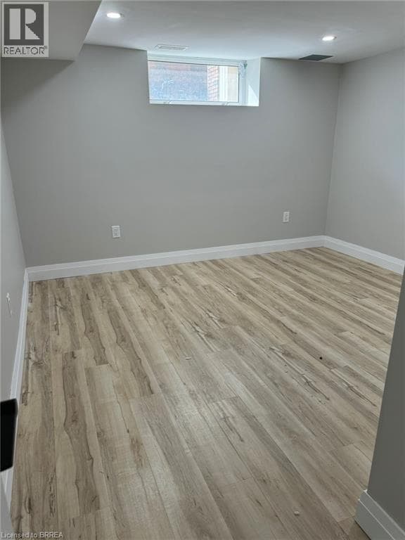 Building Photo - 266 Dalhousie St