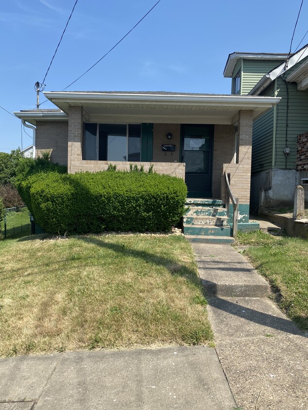 317 35th St, Mckeesport, PA 15132 House for Rent in Mckeesport, PA