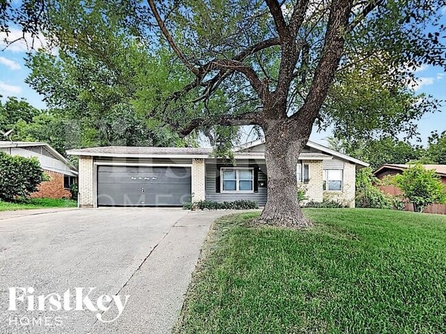 Building Photo - 4639 Nettleton Dr